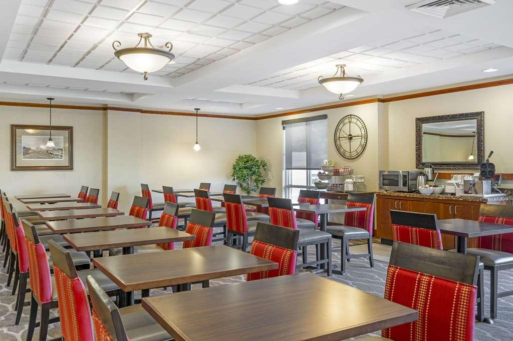 Comfort Suites French Lick Restaurant photo